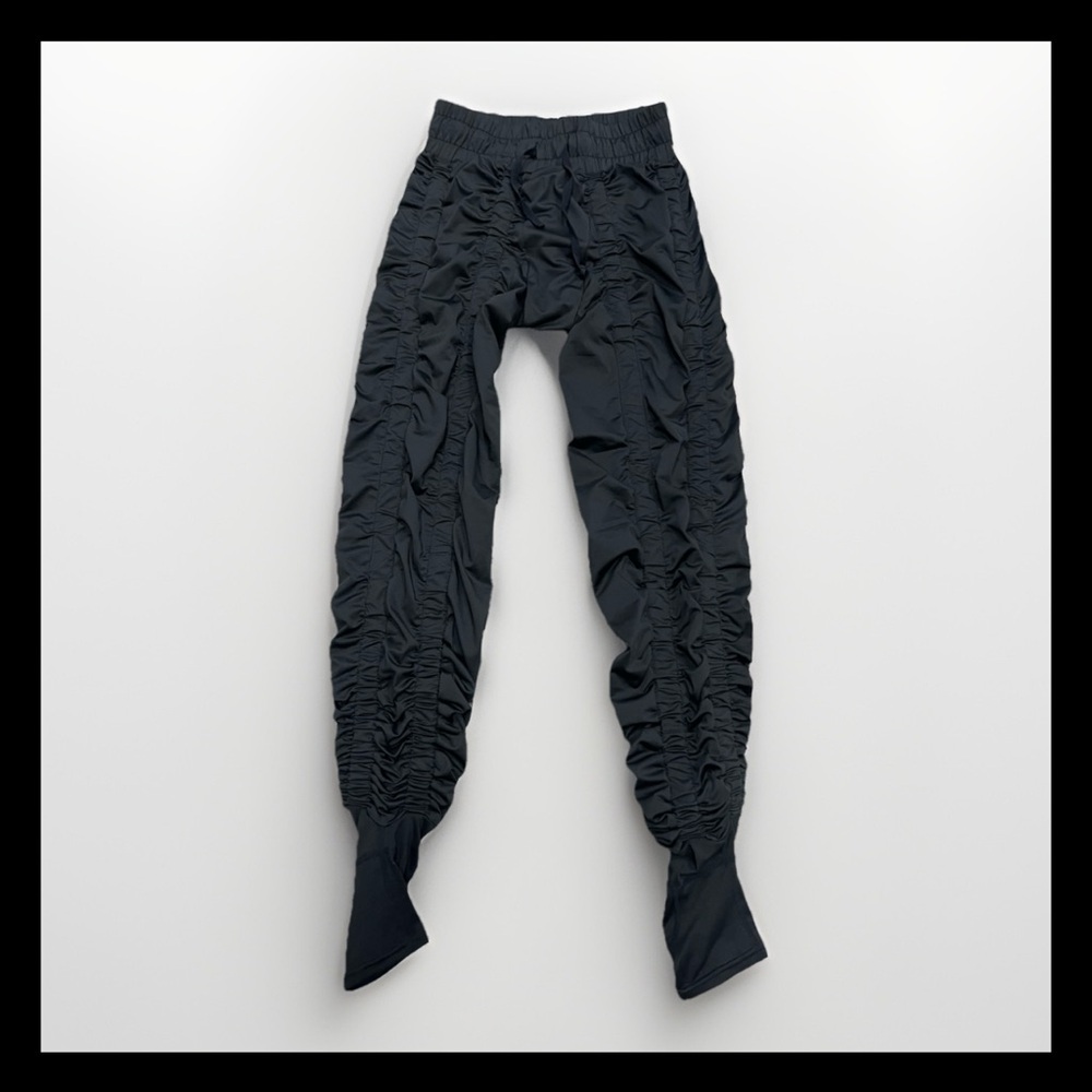 Black Ruched Stirrup Leggings - Women